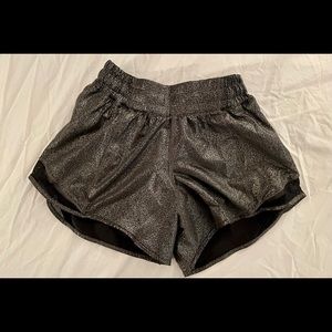 Lululemon hotty hot shorts size 2